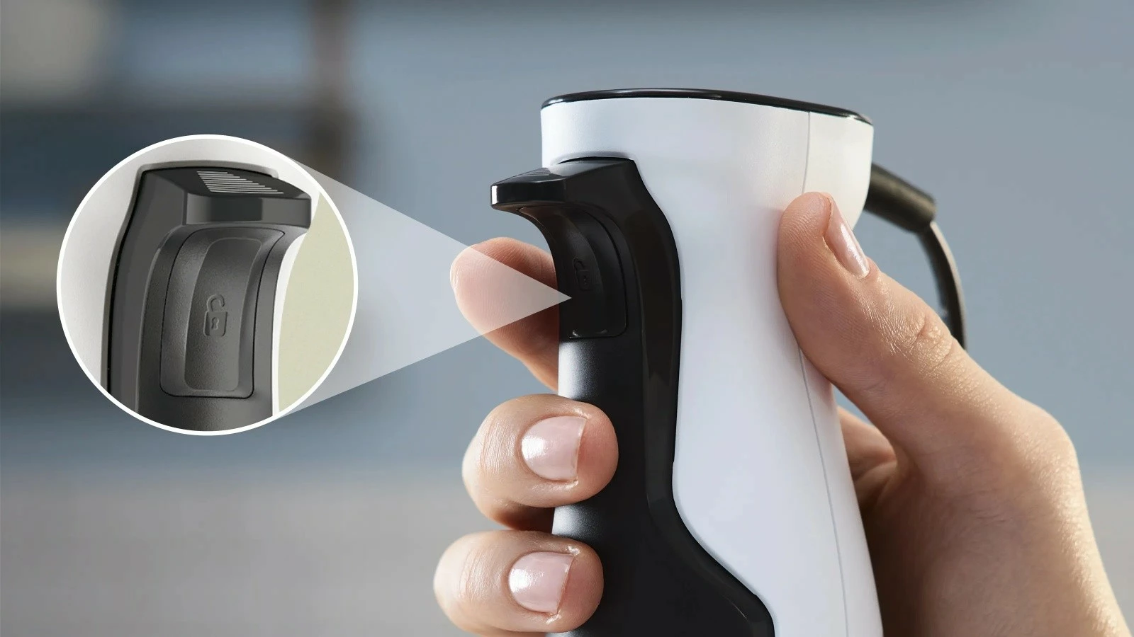 Ročni mešalnik Bosch MSM4W221, 600 W, inox, bel, z dodatki