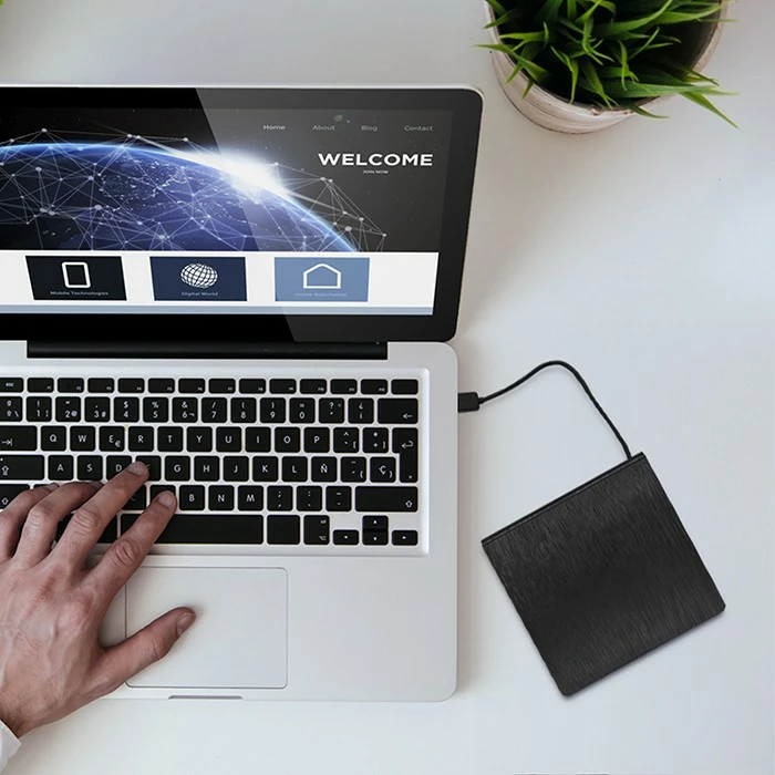 Zunanji ohišje za CD/DVD Qoltec 51865, USB 3.0, SATA, 9,5 mm, črno