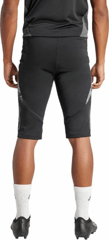 Kratek športni model adidas, črn