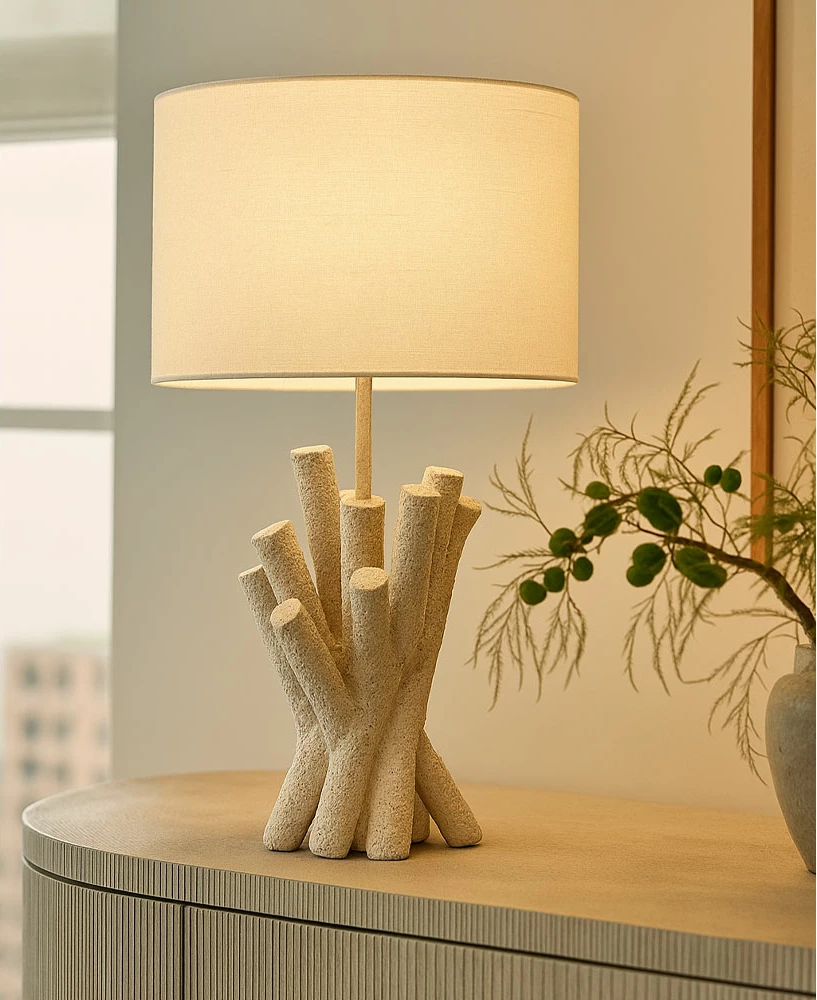 Namizna dekorativna svetilka iz poliresina z belim tkaninskim senčnikom, Woodland, 26x26x54 cm