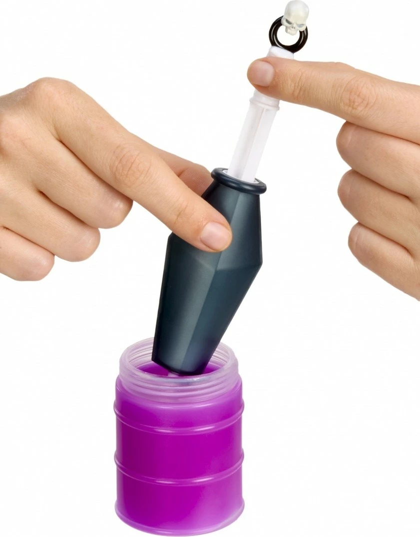 Akcijska figura Ninjombie Jonin Knight, MGA, 121992-EUC, z gibljivimi okončinami, 13 dodatki in sluz, 6+ let