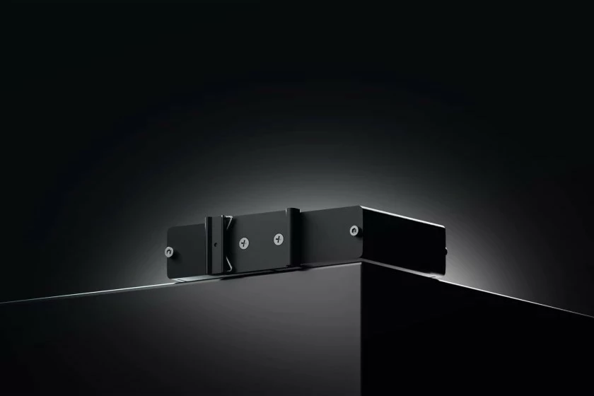 Gigabit Ethernet nepregledni preklopnik Teltonika TSW114000000, 5x RJ-45, črn