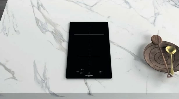 Indukcijska kuhalna plošča Whirlpool WSQ0530NE, 2 kuhališči, črna