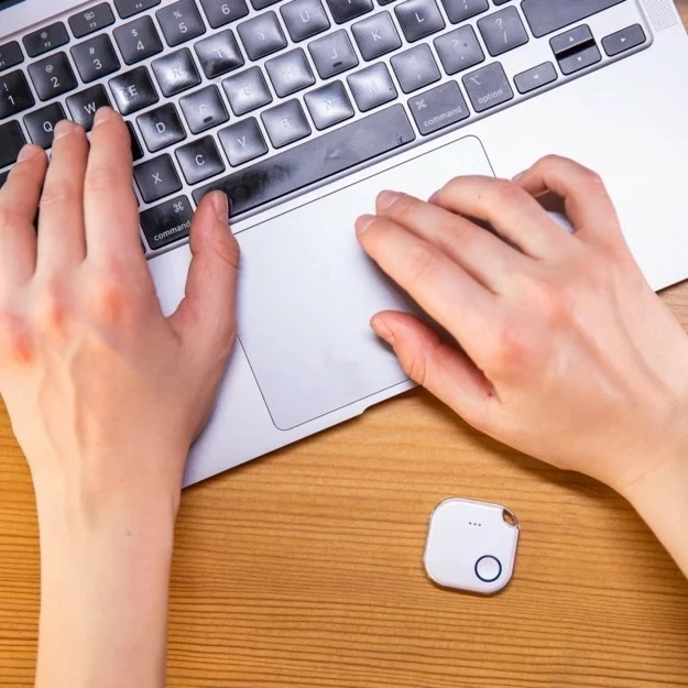 Pameten gumb Shelly BLU Button 1, plastika, 2400 - 2484 MHz, moder