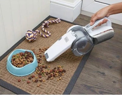 Ročni sesalnik brez vrečke, krom BLACK+DECKER PV1820L