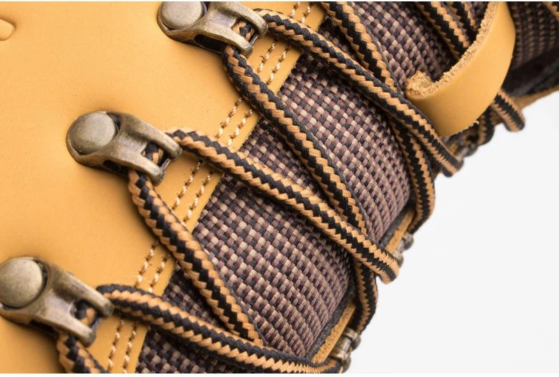 Izolirane čevlji za moške Lee Cooper, rumeni