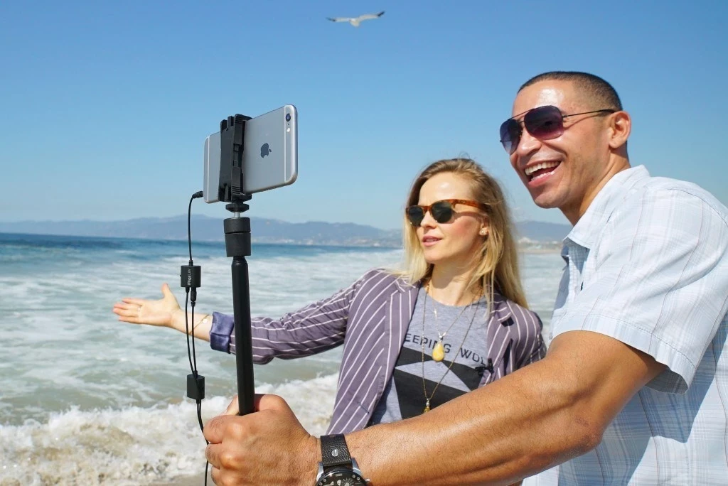 Klapni mikrofon iRig Mic Lav, črn