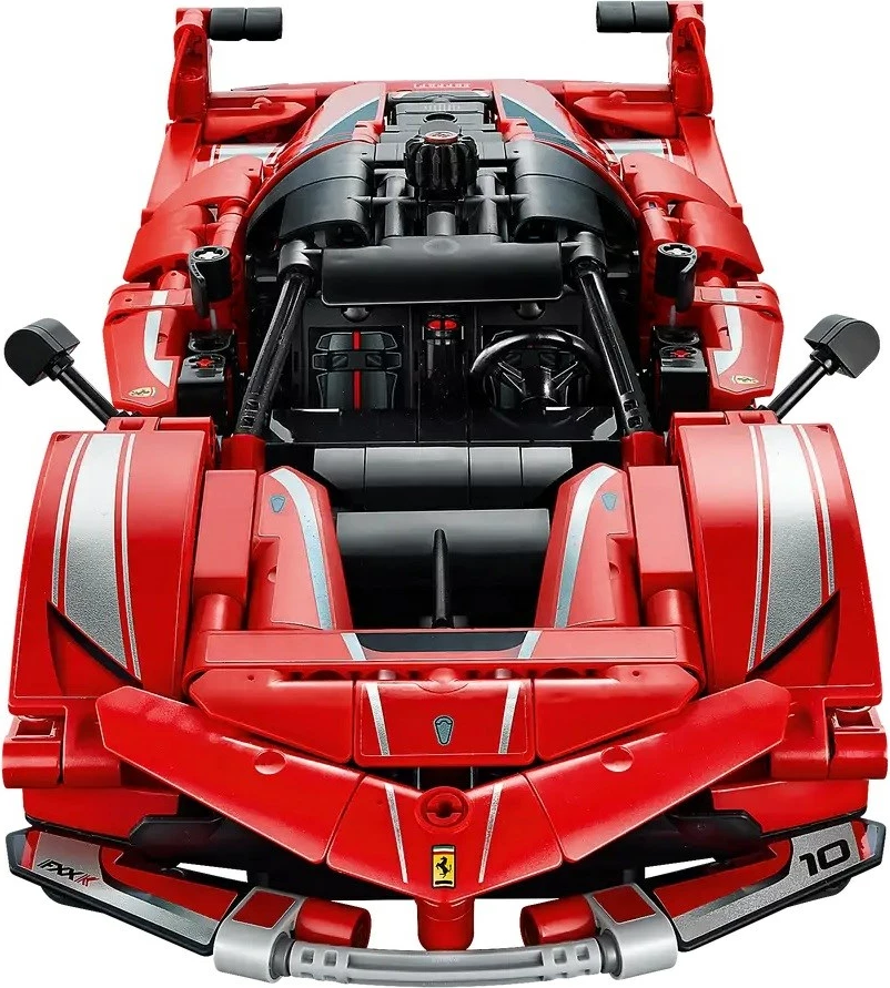 Detajiran model Ferrari FXX K, LEGO Technic 42212, 897 kosov, rdeč