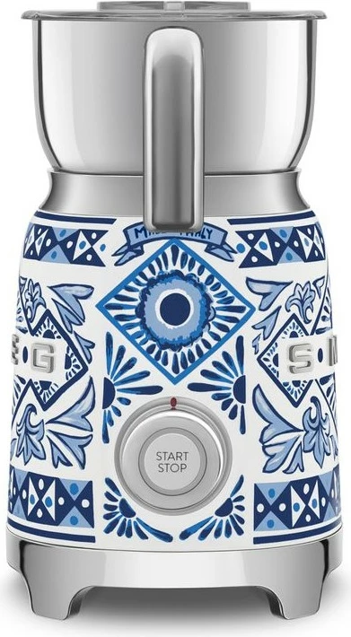 Aparat za penjenje mleka SMEG MFF01DGBEU Dolce & Gabbana Blu Mediterraneo, 500 W, nerjaveče jeklo