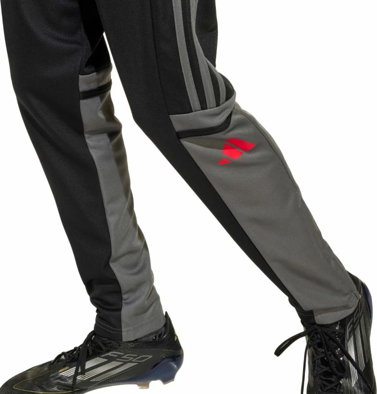 Otroške hlače adidas, črne