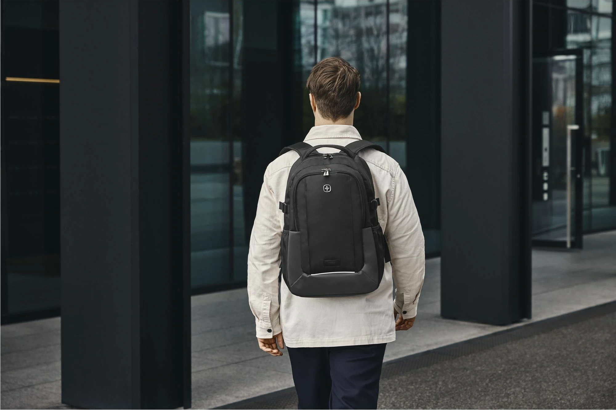 Nahrbtnik za prenosnik 40,64 cm (16'') Wenger XE Ryde, z žepom za tablico, črn