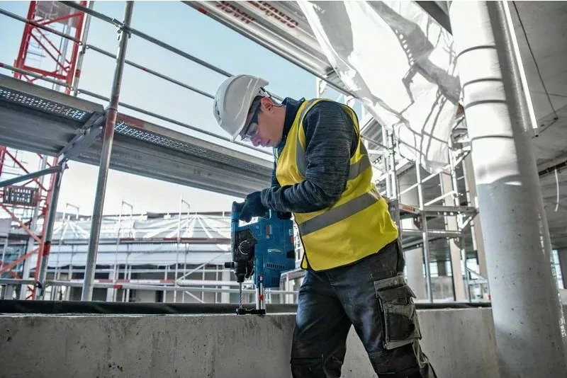 Udarna vrtalno-kladivna naprava Bosch GBH 18V-24 C, SDS Plus, brezkrtačna, 18 V, črno/modro