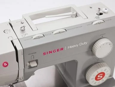 Šivalni stroj Singer HD 4411, električen, siv