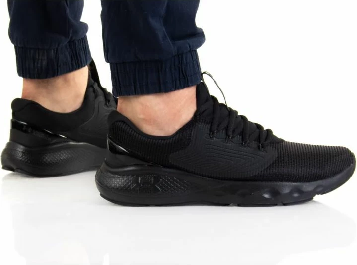 Superge za trening Under Armour Charged Vantage 2 M 3024873-002, črne