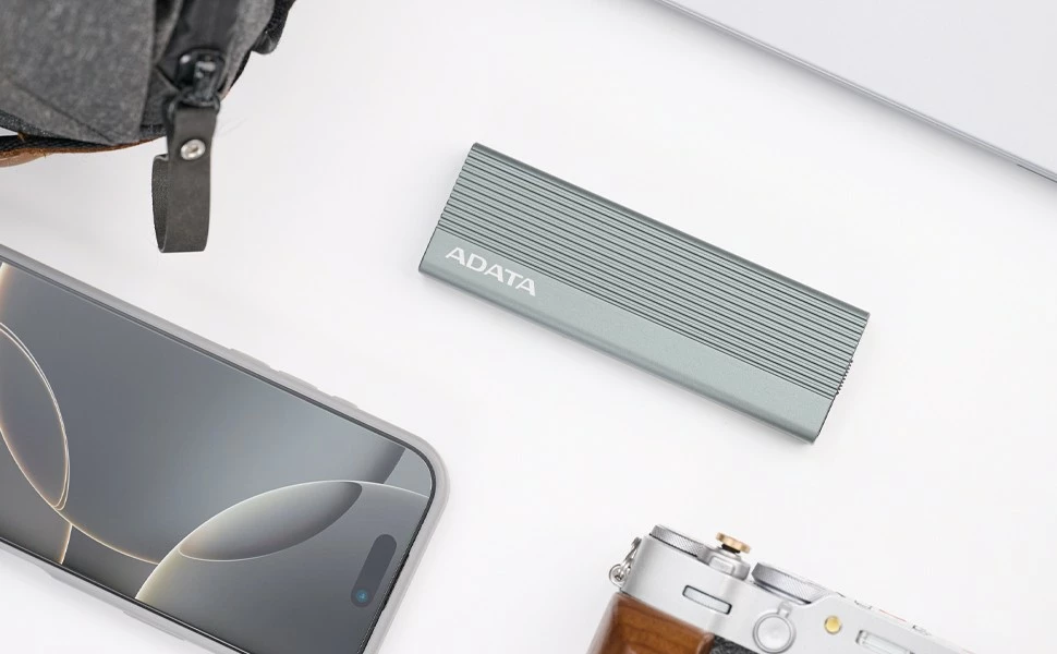 Zunanje računalniško ohišje za SSD Adata EC680, M.2, USB 3.2 Type-C, sivo