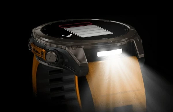 Pametna ura, Garmin Fenix 8, 51 mm, AMOLED, 32 GB, titan, oranžna