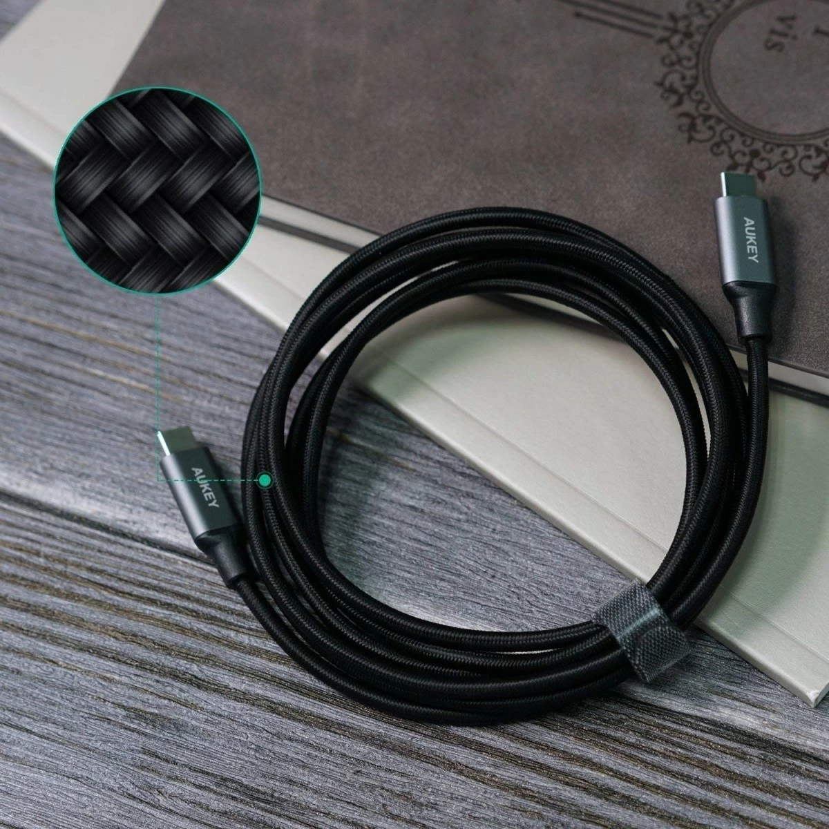 Kabel USB Type-C 2 m, 60W, najlon, črno/siv — AUKEY CB-CD6