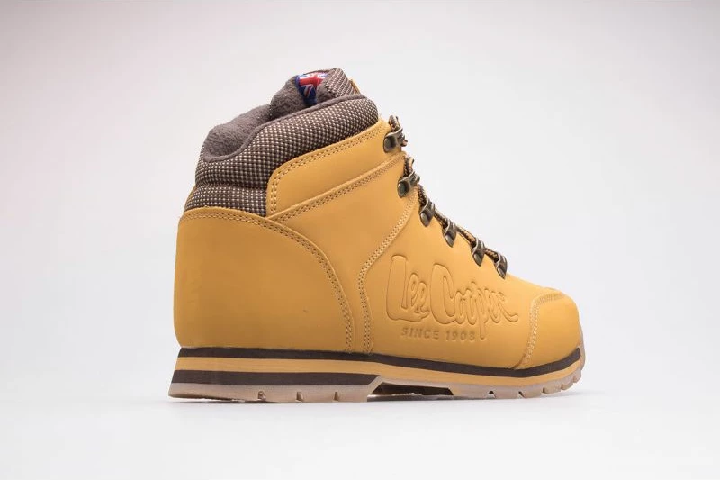 Izolirane čevlji za moške Lee Cooper, rumeni