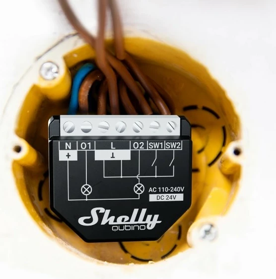 Pametno stikalo, brezžično, 25 dBmW, Z-Wave, 868,4 MHz Shelly Qubino WAVE 2PM, črn