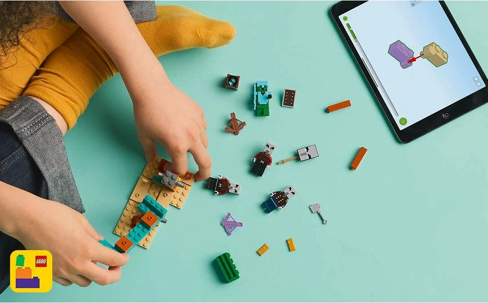 Set za sestavljanje Minecraft 21267, 105 kosov, večbarven