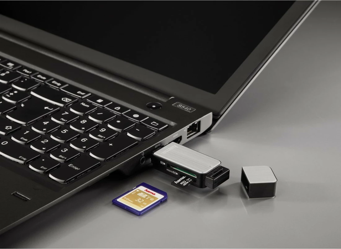 Bralnik kartic Hama 123900 SD/microSD USB 3.0, srebrno-črn