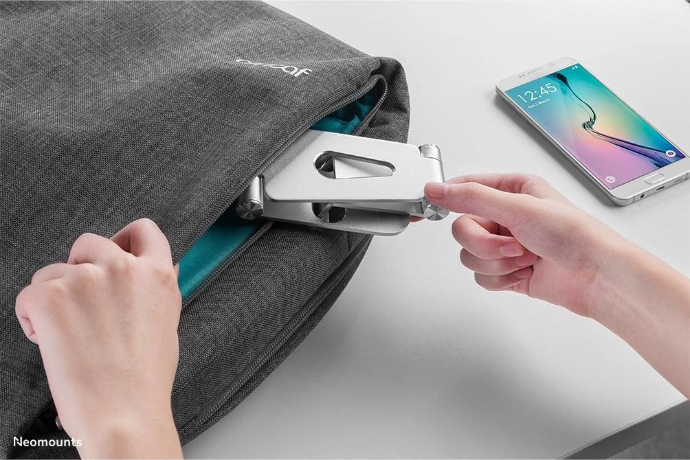 Držalo za telefon, zložljivo, Newstar DS10-160SL1, srebrno