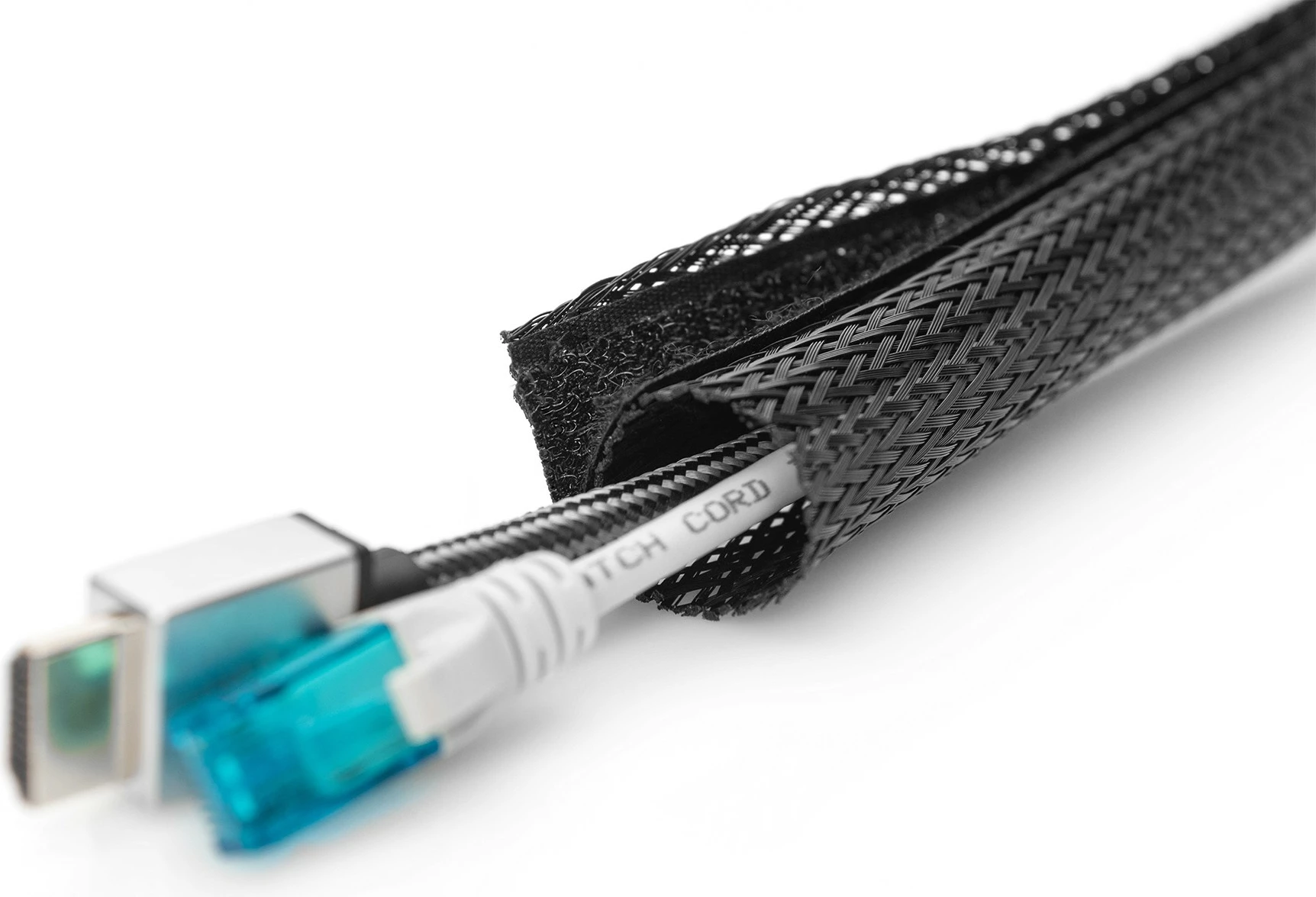 Fleksibilen tub za kable Digitus, 2 m, črn