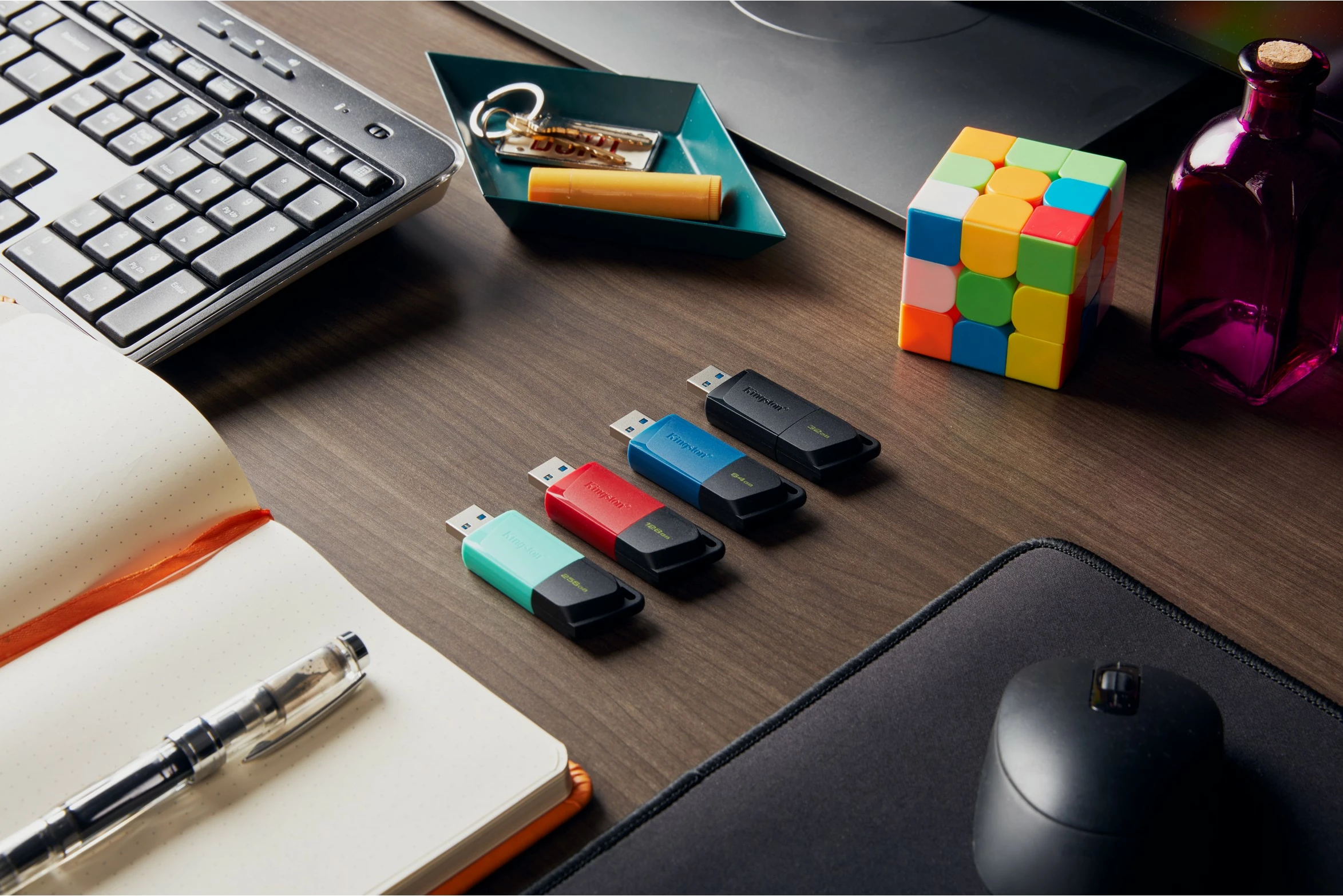 USB-pomnilnik 256GB, Kingston DataTraveler Exodia M, USB 3.2, črno/tirkizen