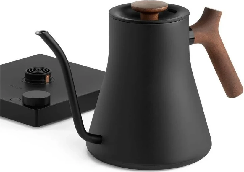 Električen čajnik z zasukom temperature, Fellow Stagg EKG PRO, 0,9 L, LCD zaslon, lesen ročaj, črn