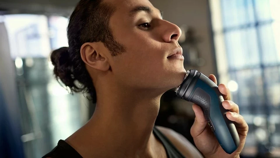 Brivnik Philips Series 1000 S1121/41, črno-modri