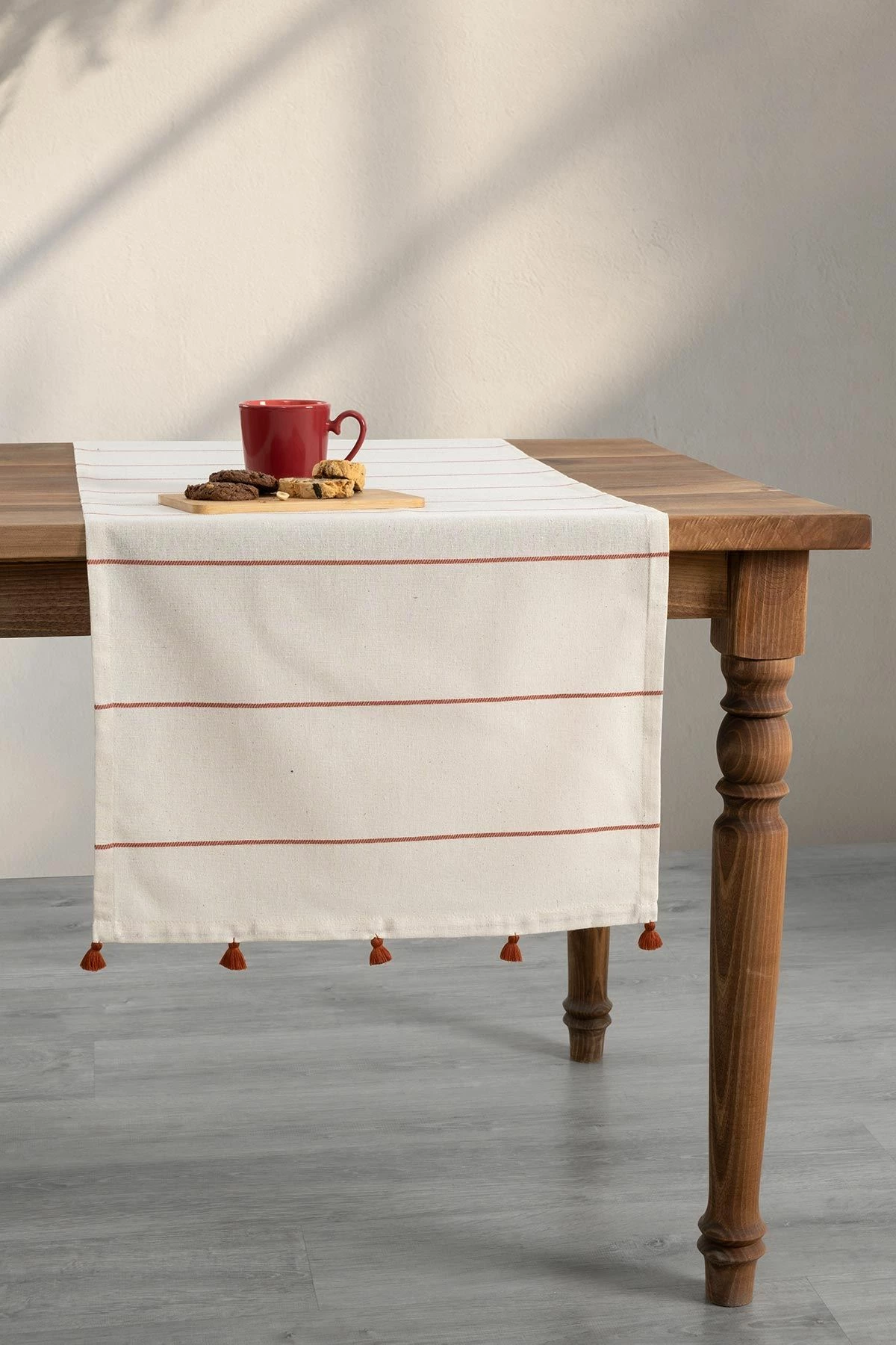 Tekalna preproga Hermia Concept, opečna, 50 x 150 cm