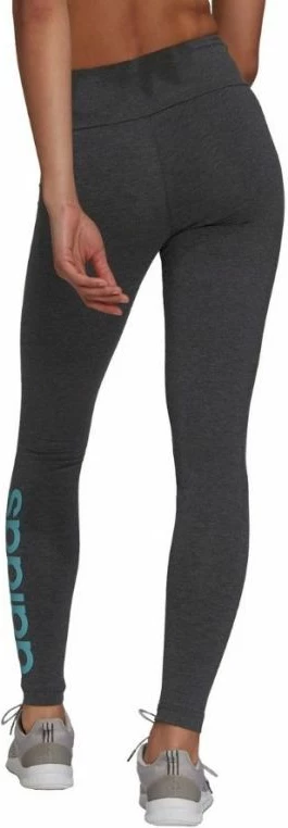 Hellonke, adidas Loungwear Essentials, sive