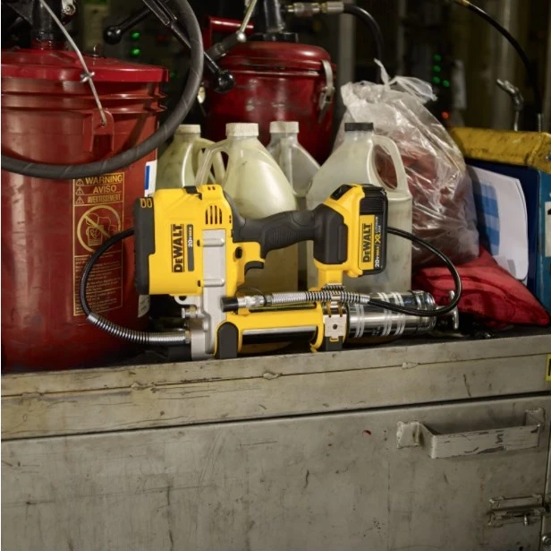 Pistolet za mazanje z baterijo DeWalt DCGG571M1