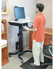 Multimedijski voziček za monitor do 30", Ergotron WorkFit-C, črno/siv