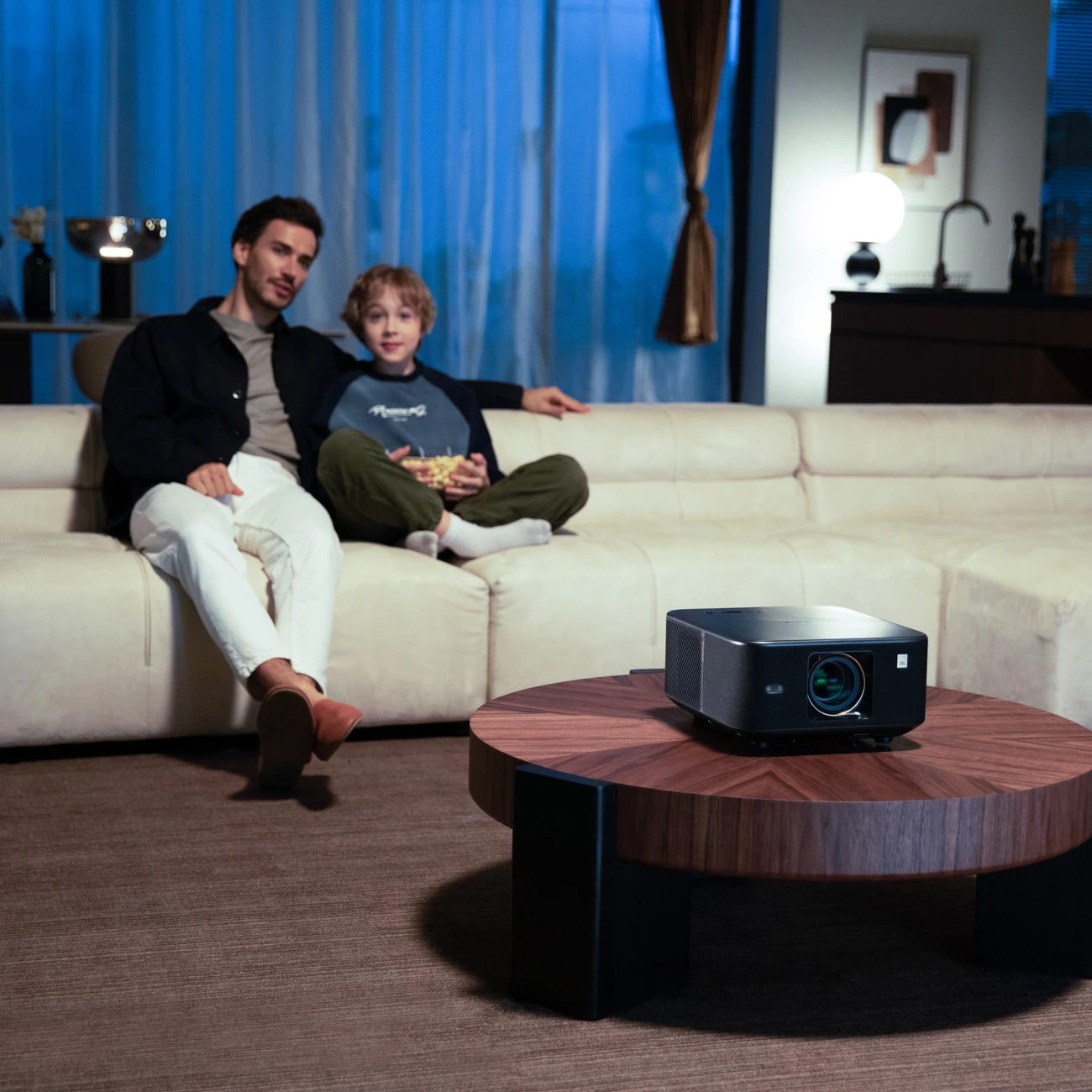 Multimedijski projektor FullHD 1080p Yaber K3, JBL 15W, Google TV, črn