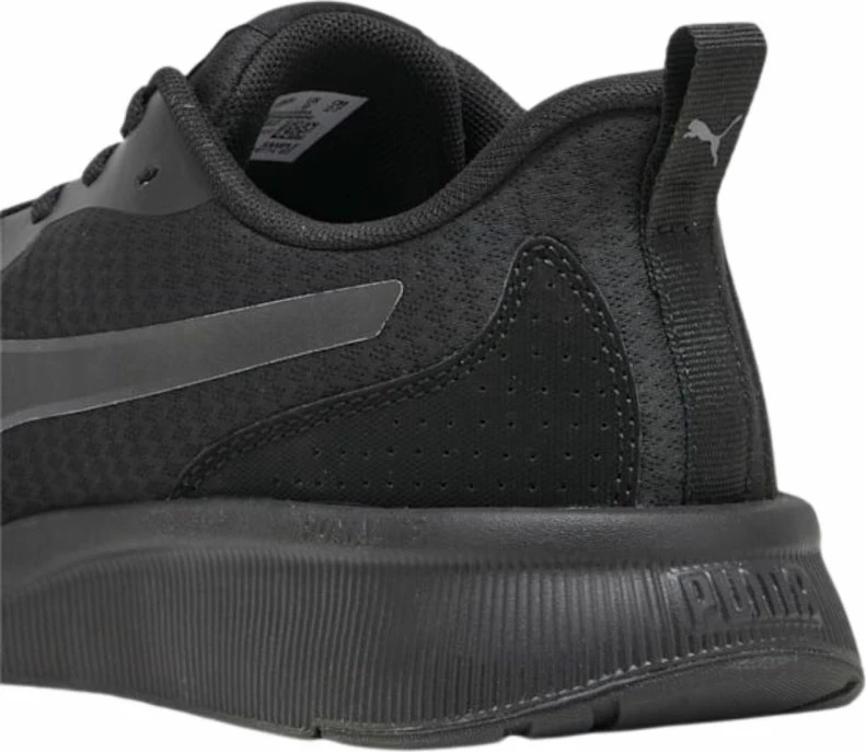 Tekmovalne tekaške čevlje Flyer Lite, Puma, črne