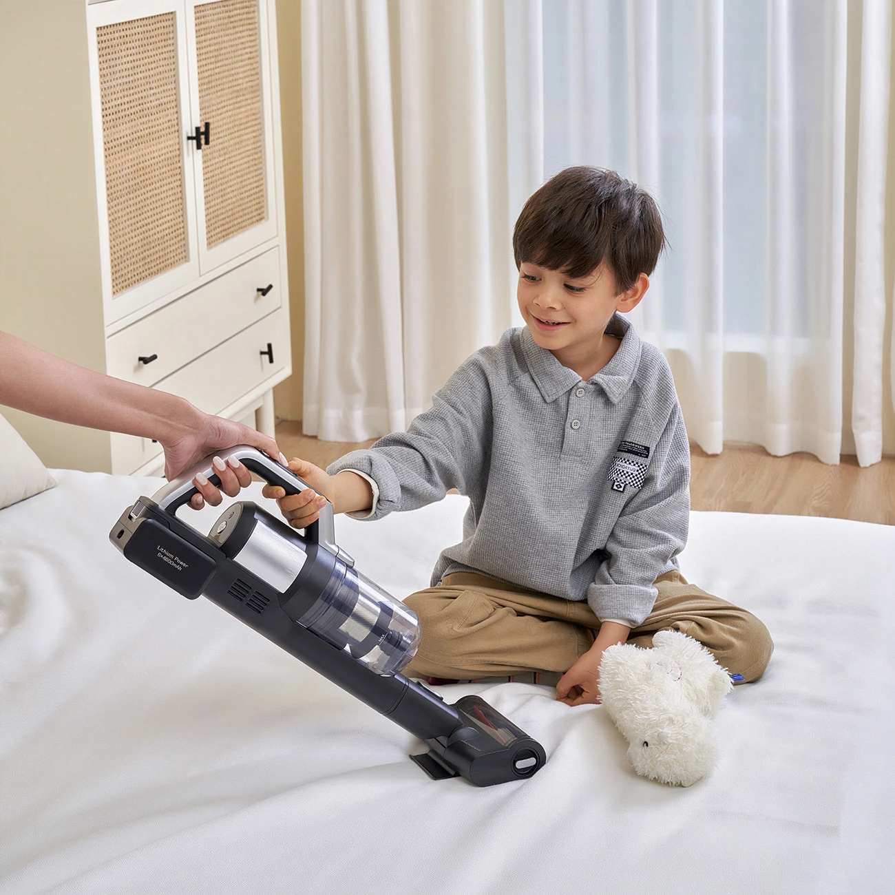 Sesalnik brez kabla 3-v-1, 400 W, 4000 mAh, 0,6 L, srebrno/siv JIMMY PW11