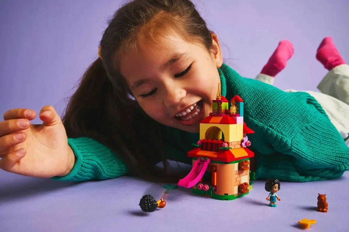 Majhna hiša Encanto, LEGO Disney 43261