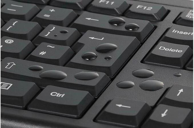 Brezžični komplet tipkovnice in miške Kensington KM150 EQ, UK QWERTY, črn