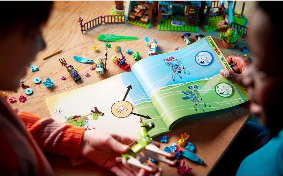 Set gradnje Stable of Dream Creatures, LEGO, 681 kosov, večbarven