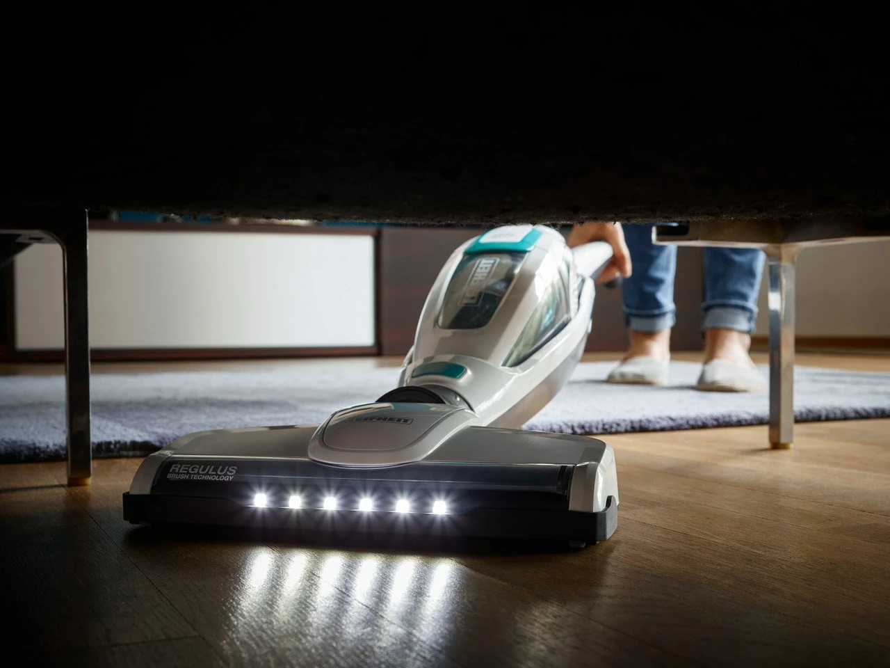 Brezžični sesalnik 2-v-1, brez vrečke, 20V, bel/moder Leifheit PowerVac