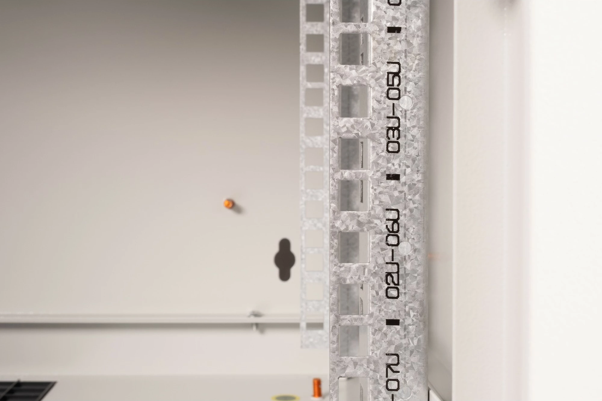 Stensko računalniško ohišje 7U 420x600x450mm, steklo, Digitus Unique, sivo