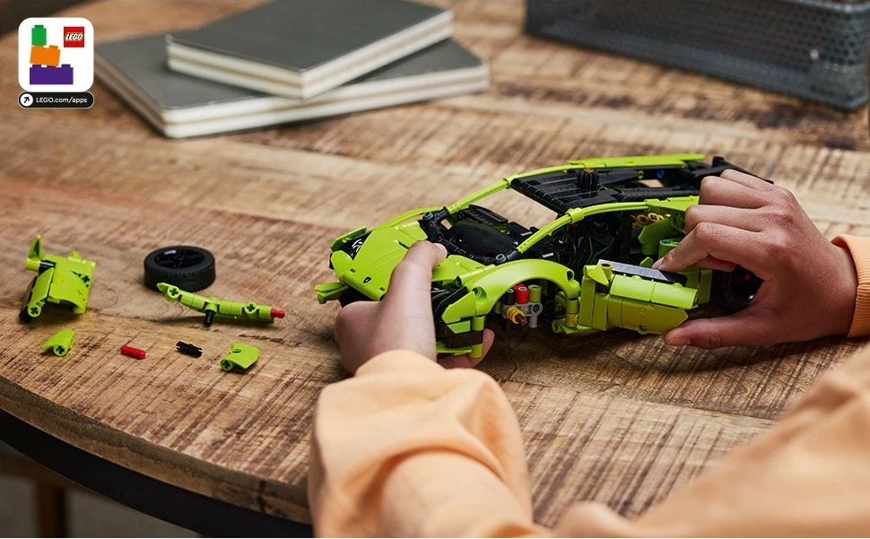 Model Lamborghini Huracán Tecnica LEGO Technic, 806 kosov, večbarven