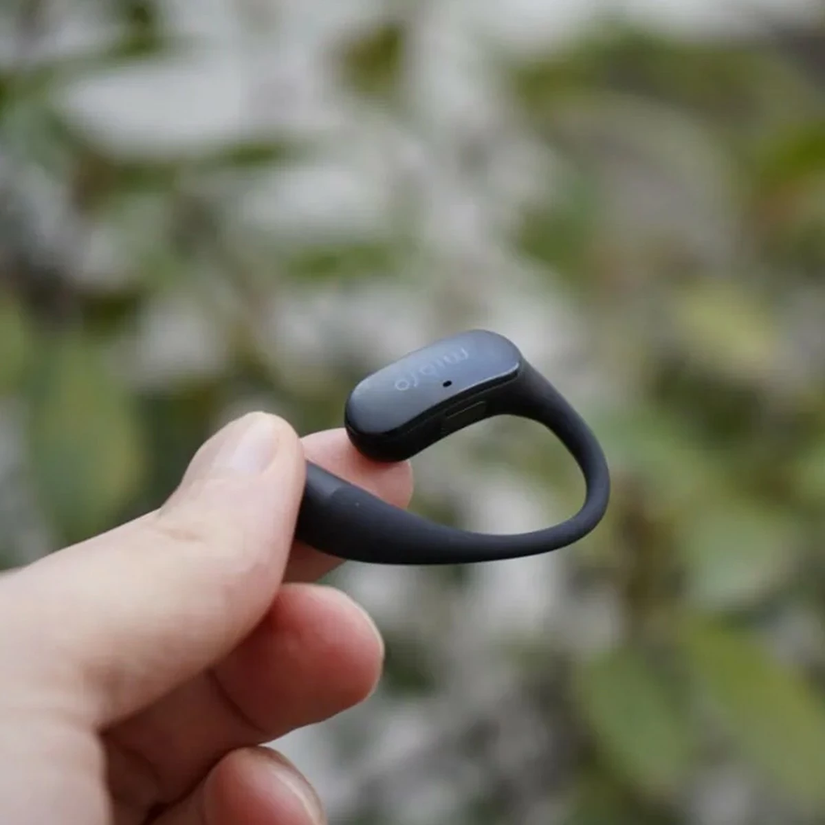 Open-ear slušalke Mibro OpenEar Pro Bluetooth 5.4, mikrofon, IPX4, 7 h + polnilna škatla 500 mAh, modre