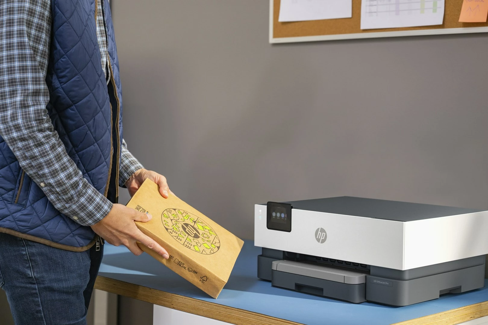 Barvni tiskalnik HP OfficeJet Pro 9110b brezžičen, dvostranski tisk, siva