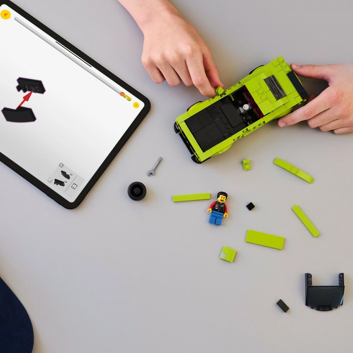 Model avtomobila Dodge Challenger SRT Hellcat, LEGO Speed Champions 77237, 390 kosov, zelen