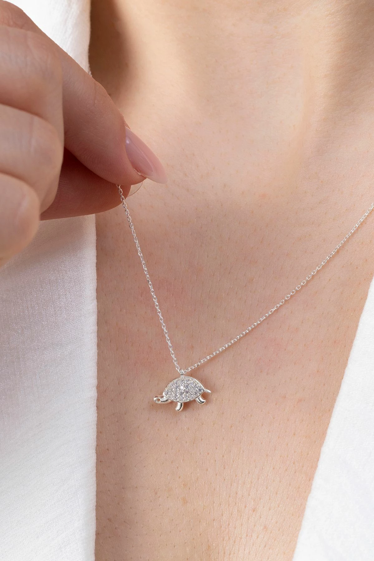 Ogrlica iz 925 srebra z zirkonom, Elika Silver ELKSLVR7804G