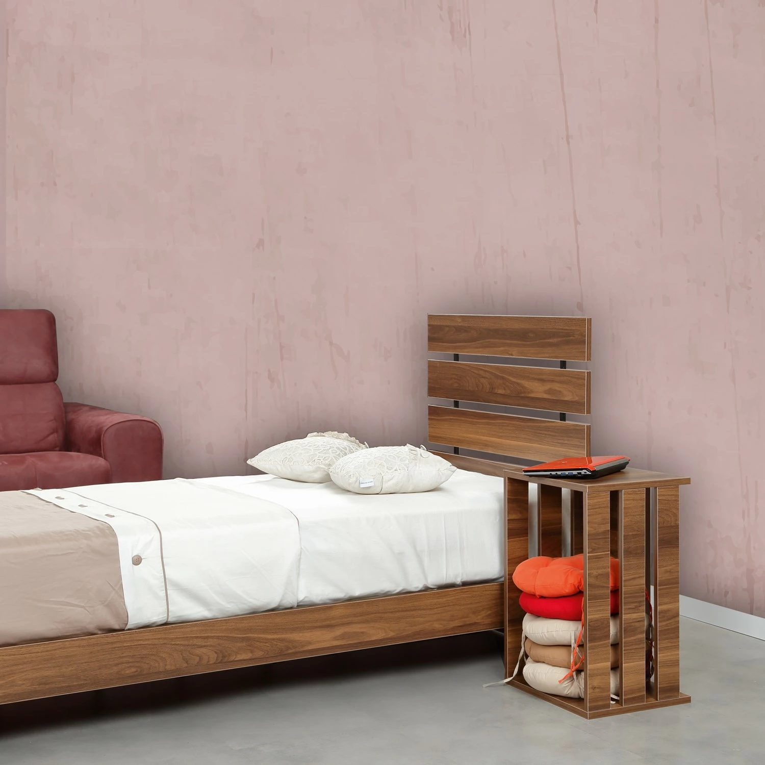 Enojni posteljni okvir Fuga 120, Hanah Home, oreh