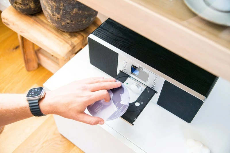 Prenosni radio z Bluetooth JVC RD-E874B, 20 W, MP3, FM, črno/srebrn