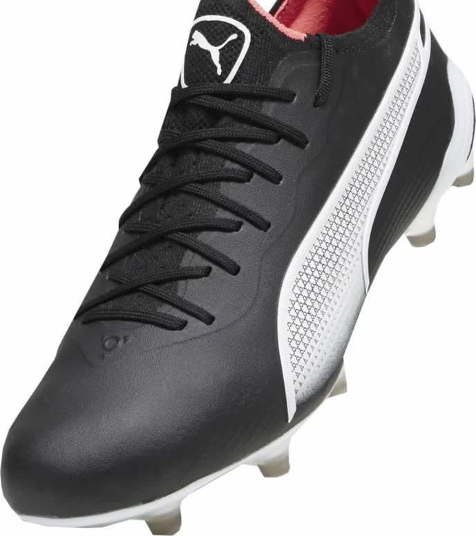 Nogometni čevlji za moške Puma King Ultimate FG/AG, črno-sivi